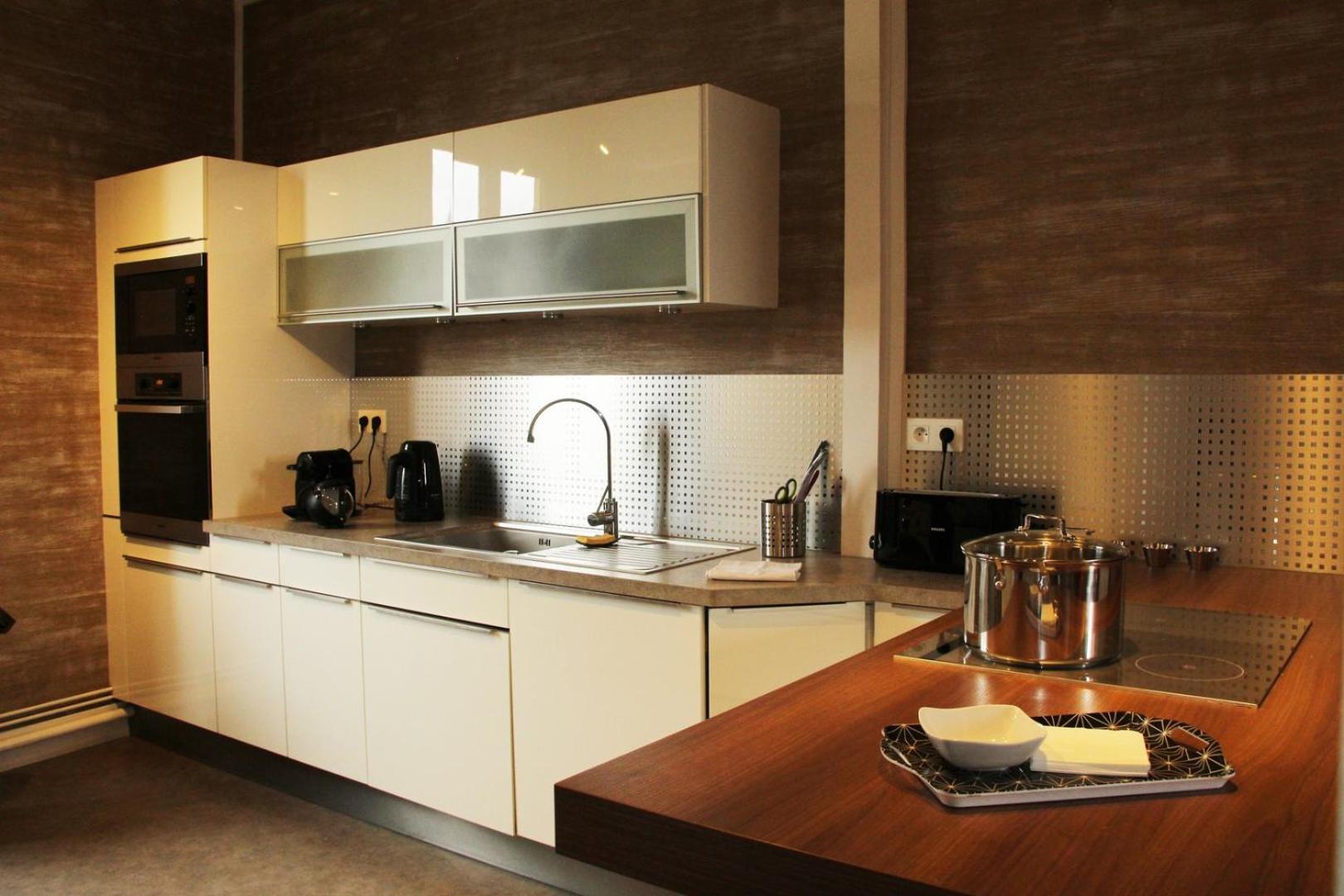 Henri IV - Parking Included - Self Check-In Apartment Chartres Luaran gambar