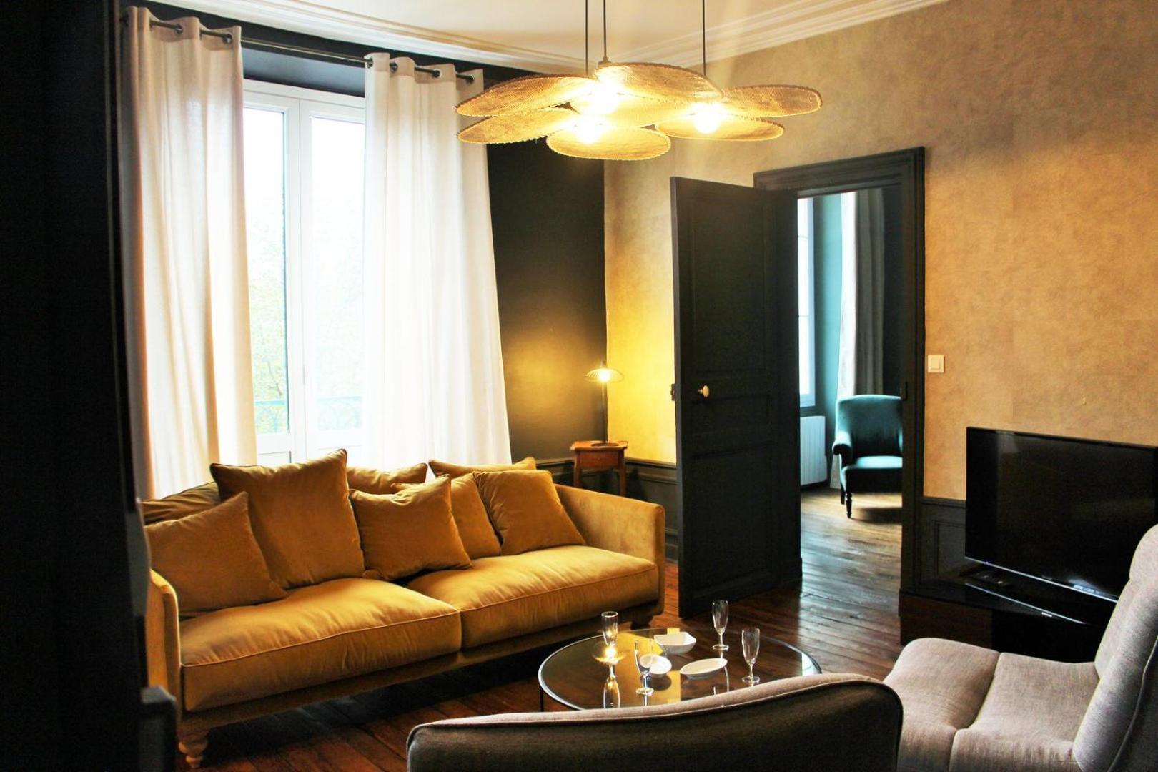 Henri IV - Parking Included - Self Check-In Apartment Chartres Luaran gambar